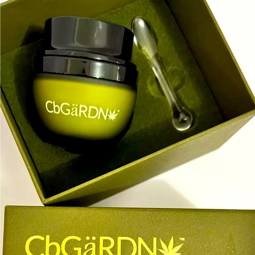 COPY - Bioreatorative Cream CBGarden